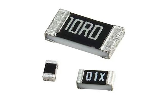 1206 Lapisan Resistor Chip Film Tebal Umum 120Ω ± 1% 7 Inch Dia Reel